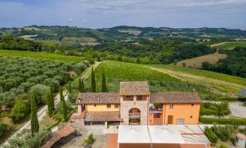 Farm house in Montespertoli, Florence