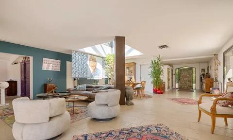 Villa in Aix-en-Provence, Bouches-du-Rhone