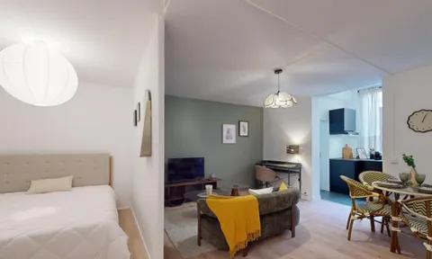 Studio in Bordeaux, Gironde