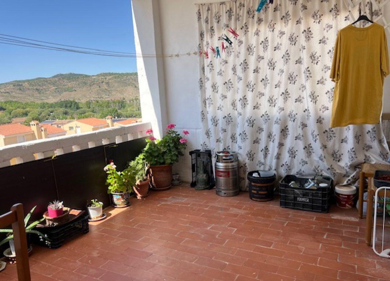 Apartment in Teresa De Cofrentes, Valencia