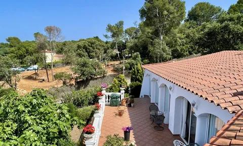 Town house in Pals, Gerona