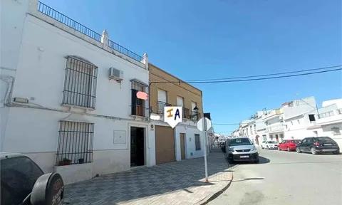 Town house in El Rubio, Sevilla