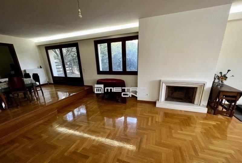Single-family detached house 380 m², Center, Nea Penteli
