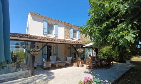 Villa in Maille, Vendee